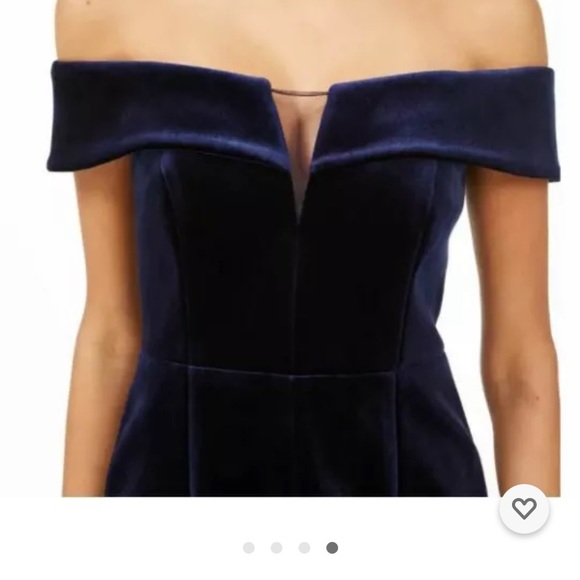 Vince Camuto velvet dress. Sz12worn once to a wedding. Purchased at Nordstrom - Picture 4 of 9